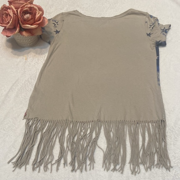 ROCK & REPUBLIC Size S Patriotic Fringe Flag Top - Picture 8 of 9